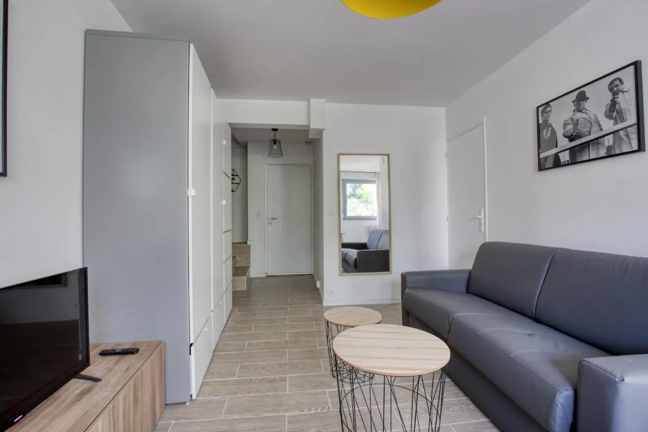 Charming Apartment In The Heart Of The 19Th Παρίσι